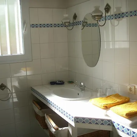 B&B Les Illates 라포트 쉬르메르